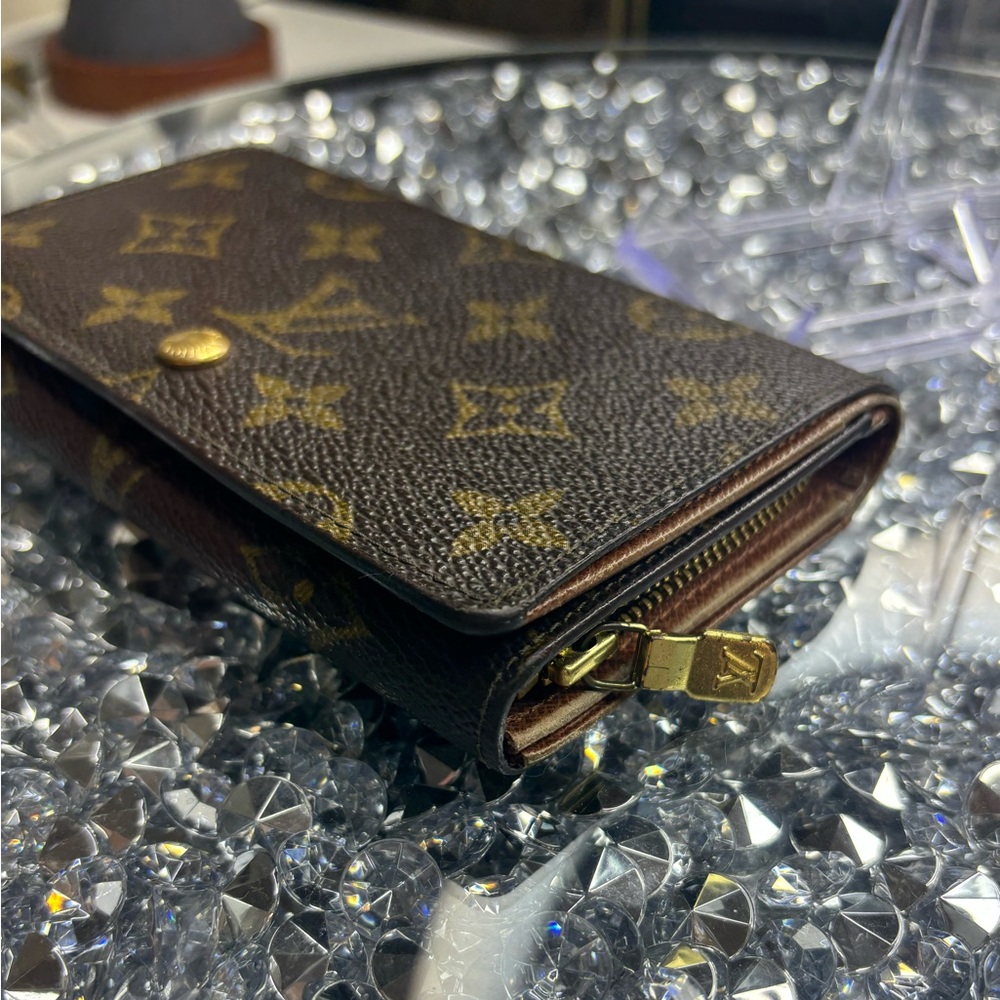 Louis Vuitton Monogram Porte Monnaie Tresor Wallet EUC - Picture 11 of 12